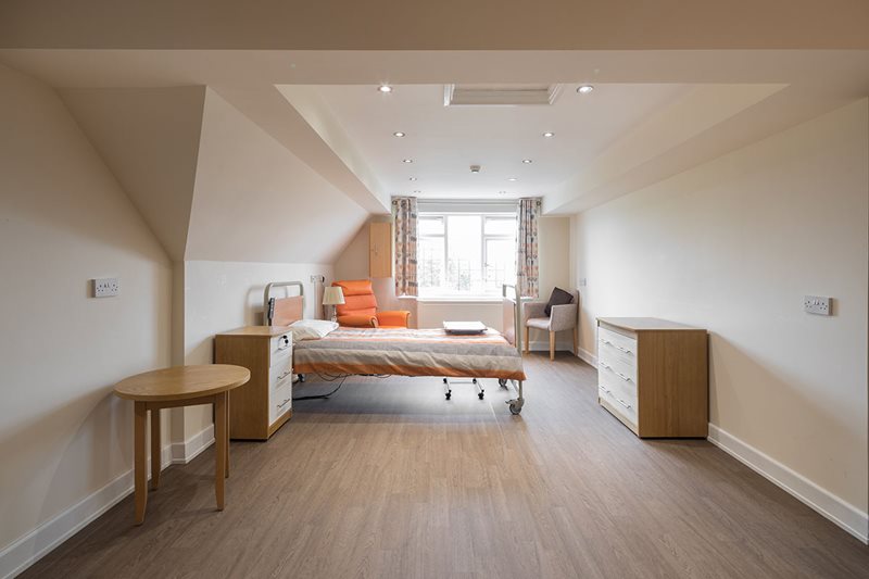 Woodstock-Care-Home_Altro-Wood-adhesive-free_001