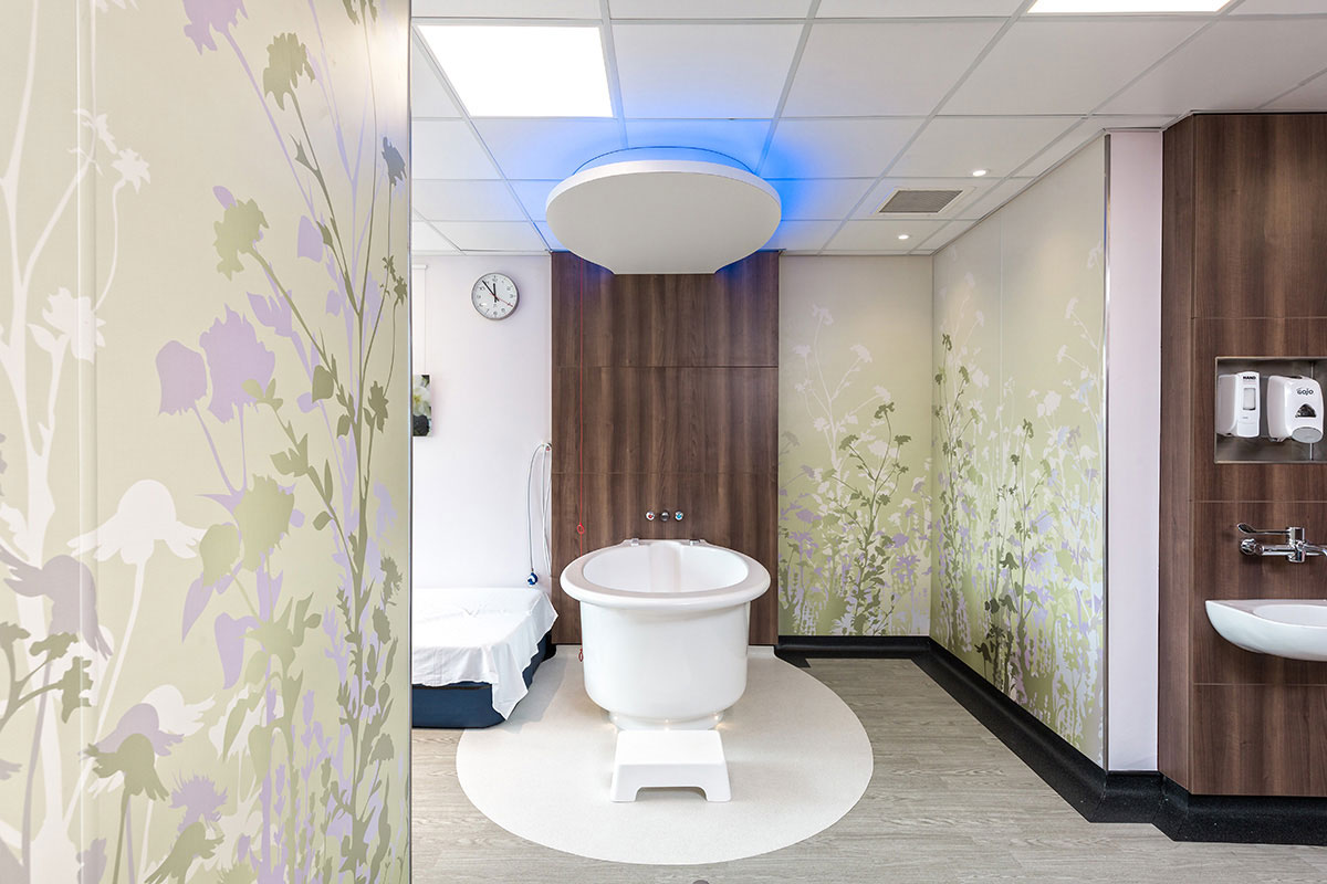 Altro Aquarius, Altro Wood Safety and Altro Whiterock Digiclad instaled at Hull Womens' and Childrens' Hospital